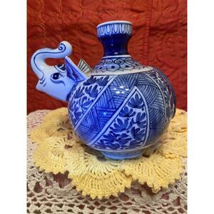 Oriental Blue Elephant Teapot-‎ Soy pot